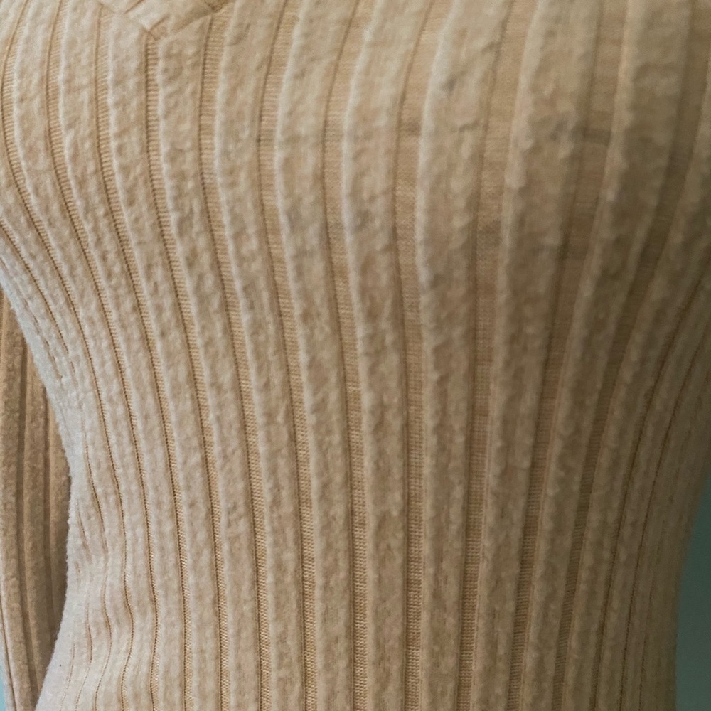 Beige V-Neck Ribbed Sweater - Picture 4 of 5